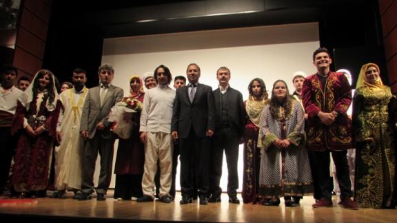 Talas Anadolu Lisesi Tiyatro Gösterisi