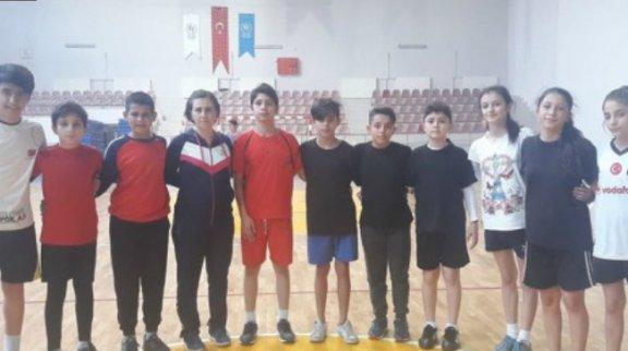 Talas Halk Eğitim Merkezi Hentbol Kursları Başarılı Sporcular Yetiştiriyor