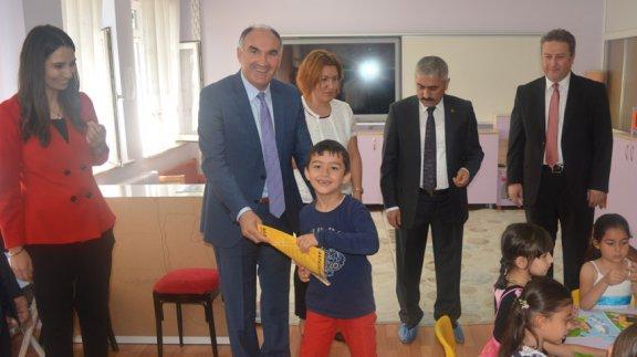 Talas İlçesi 2017-2018 Eğitim Öğretim Yılı İkinci Dönem Karne Töreni Sahra Galip Özsan İlkokulunda Yapıldı