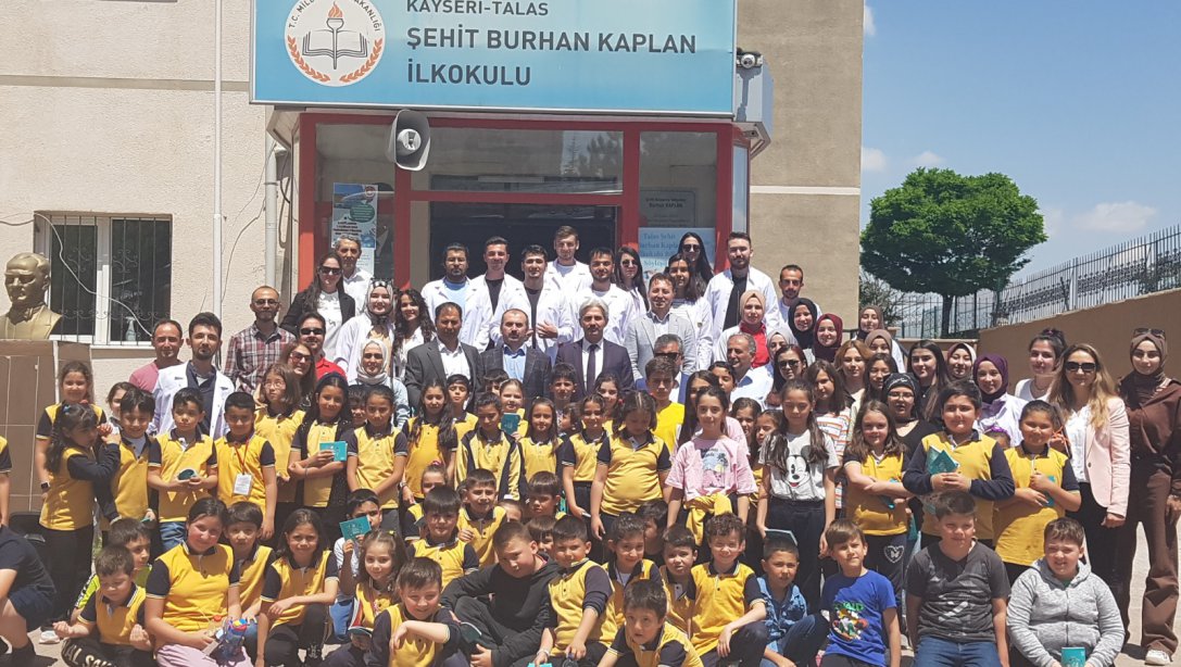 Talas Bilim Söyleşileri Şehit Burhan Kaplan İlkokulu'nda Gerçekleştirildi