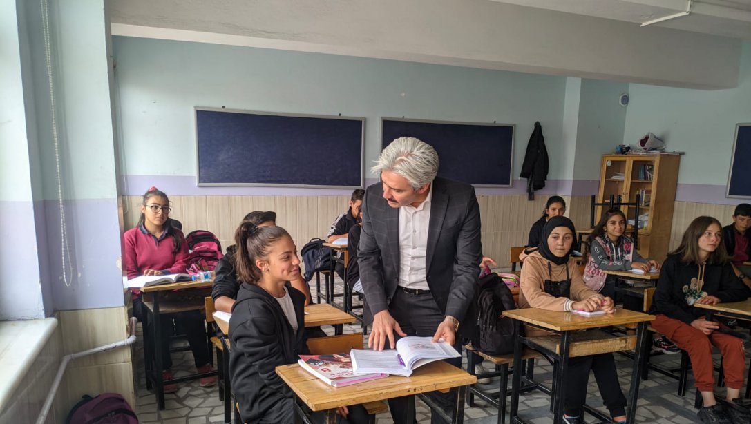 İlçe Millî Eğitim Müdürümüz Sn. Mustafa Elmalı, Yazyurdu Ortaokulunu Ziyaret Etti