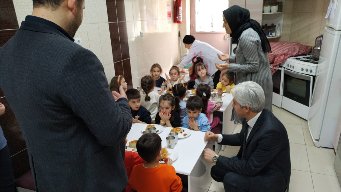 Okul Öncesi Eğitimde Beslenme Desteği Projesi - Yavru Vatan Anaokulu Ziyareti