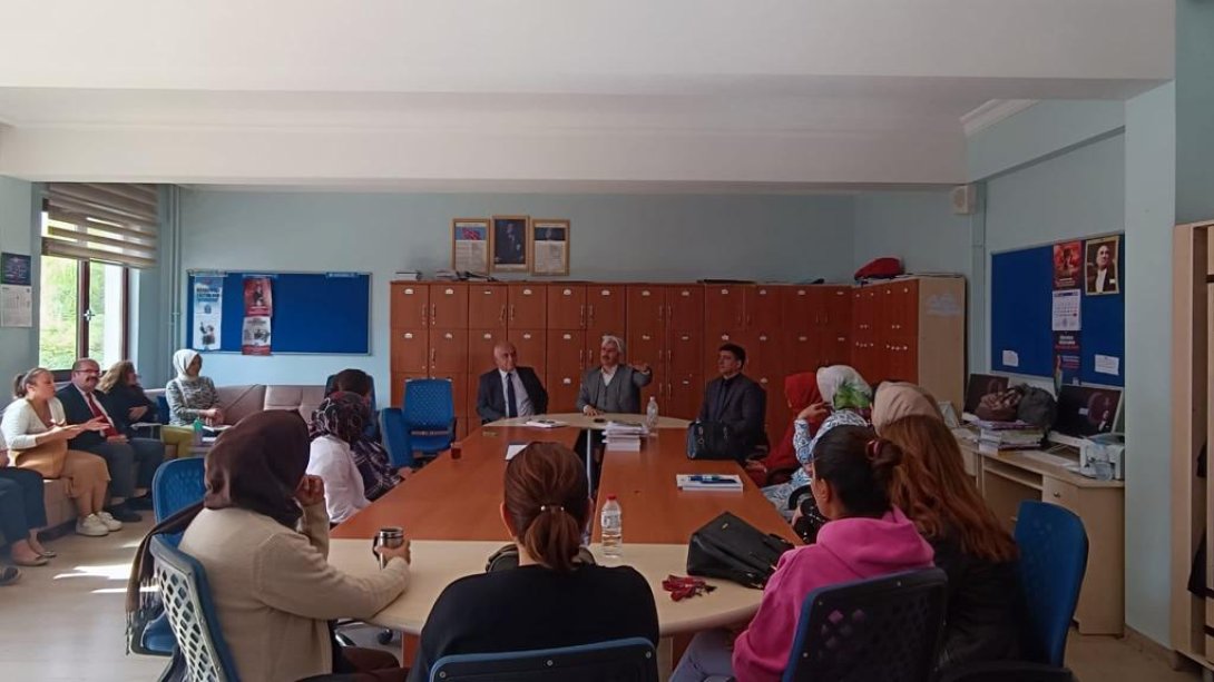 Şehit Nuri Aydın Sağır Anadolu Lisesi'ni ziyareti
